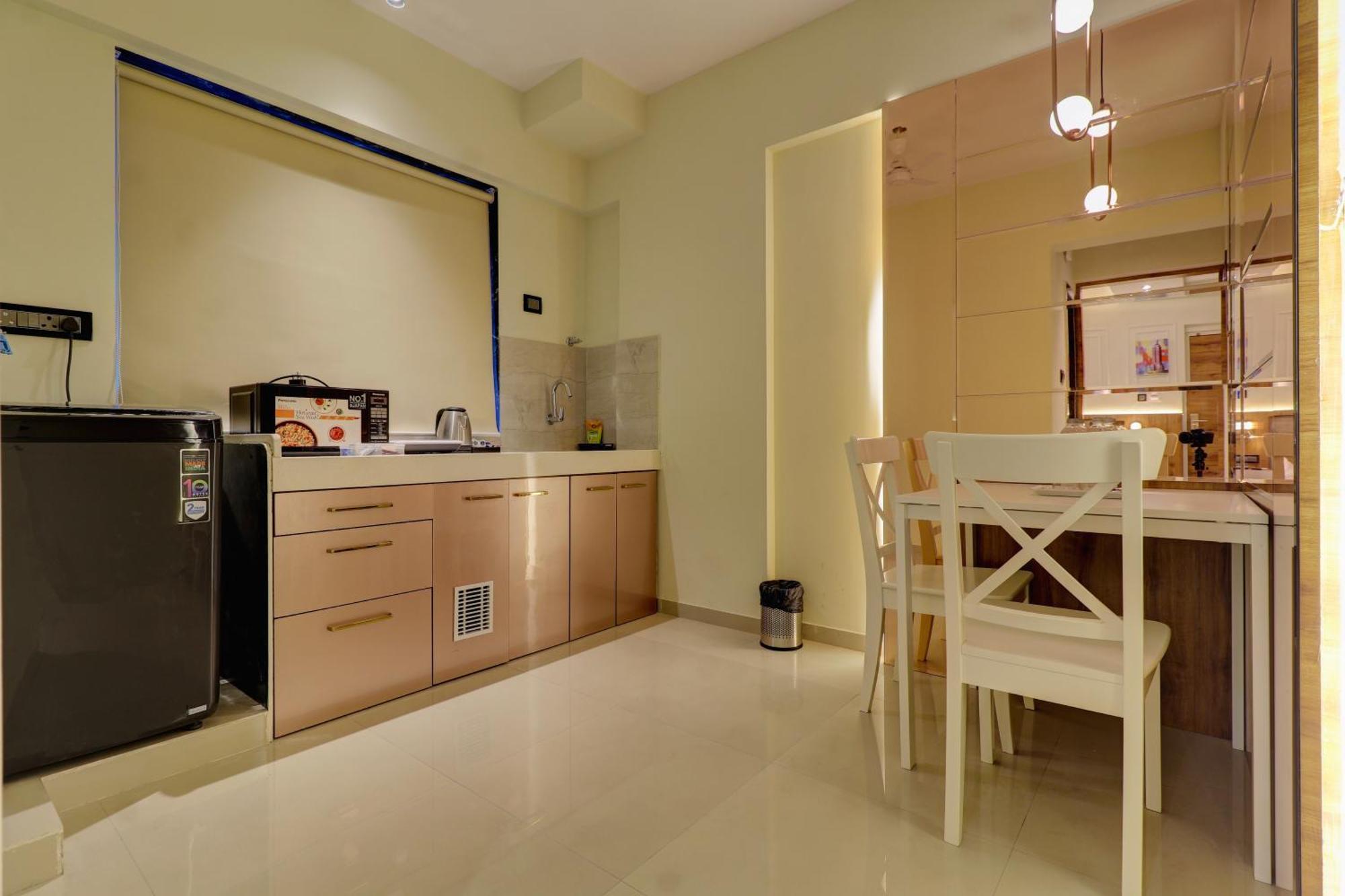 Home2 Suites And Service Apartments, Mumbai Airport Exterior foto